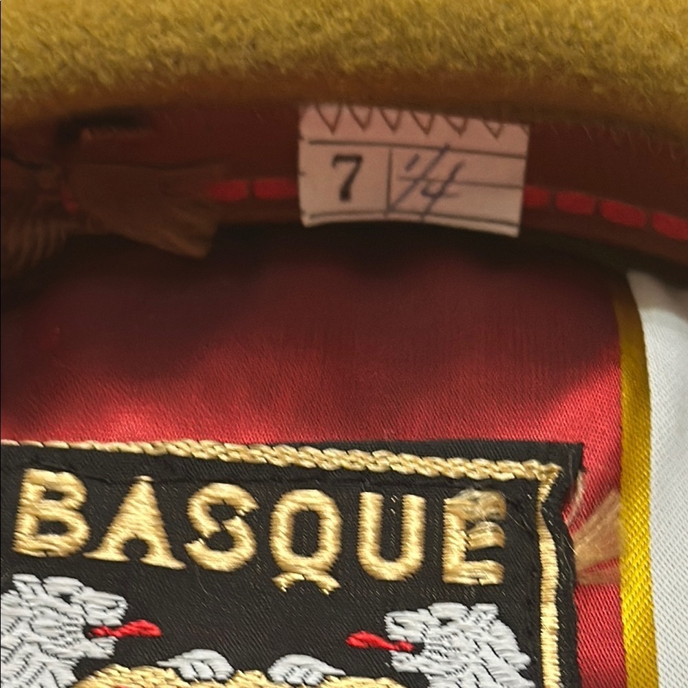 Vintage Wool Basque Olive Green Beret - Picture 3 of 3